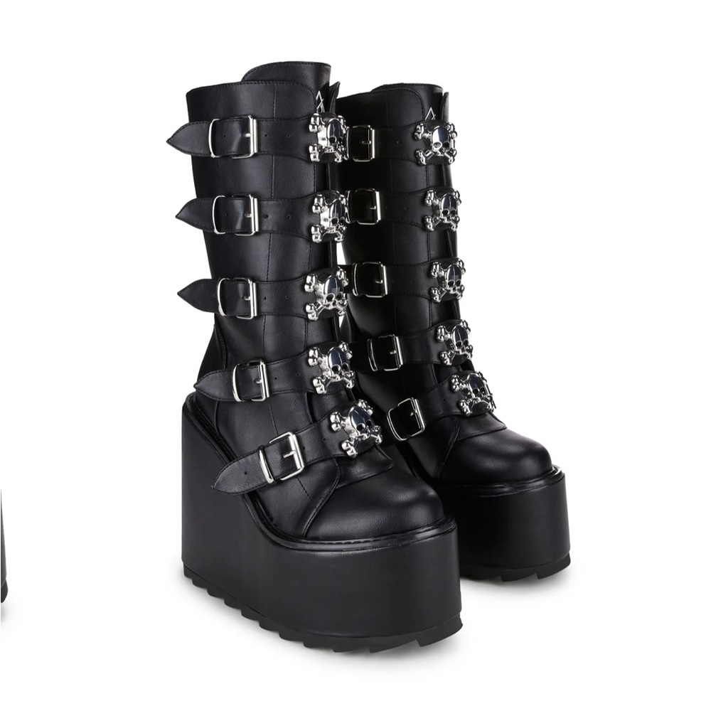 Dolls Kill Dune Skull platform boots